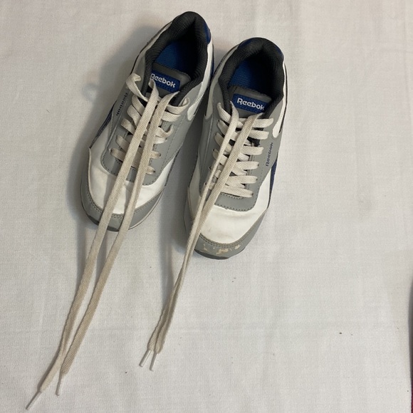 Reebok Kids Boys or Girls Sneakers - Size 1 - Picture 4 of 12